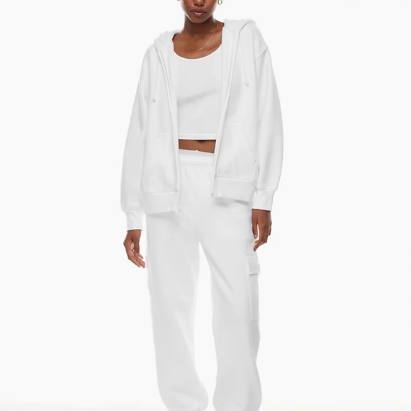 Aritzia boyfriend zip up hoodie - Picture 5 of 6